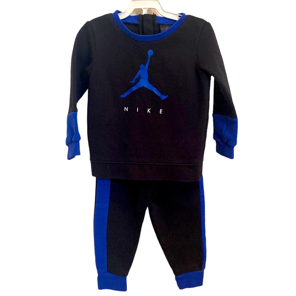 Nike AIR JORDAN Matching Jogger Set 24 Months With Sweatshirt and Jogging Pants